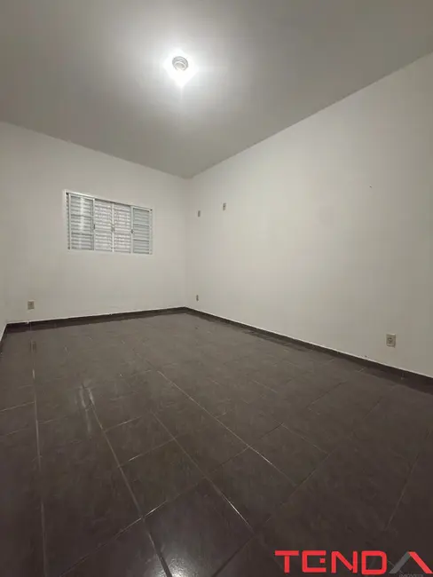 Foto 1 de Casa com 2 quartos para alugar, 80m2 em Jardim Alegria, Sorocaba - SP