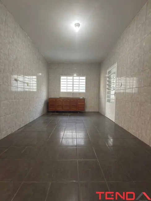 Foto 9 de Casa com 2 quartos para alugar, 80m2 em Jardim Alegria, Sorocaba - SP