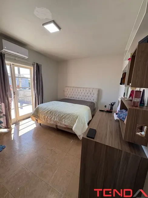 Foto 1 de Casa com 3 quartos à venda, 160m2 em Jardim Jatobá, Sorocaba - SP
