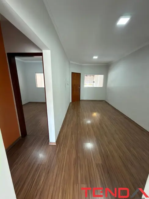 Foto 2 de Casa com 2 quartos para alugar, 80m2 em Jardim Residencial Villa Amato, Sorocaba - SP