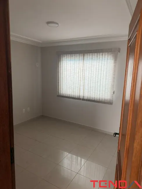 Foto 9 de Casa de Condomínio com 6 quartos para alugar, 317m2 em Cajuru do Sul, Sorocaba - SP