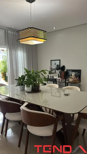 Casa de Condomínio com 3 quartos à venda, 310m2 em Parque Residencial Villa dos Inglezes, Sorocaba - SP - imagem 4 Foto 4 de Casa de Condomínio com 3 quartos à venda, 310m2 em Parque Residencial Villa dos Inglezes, Sorocaba - SP