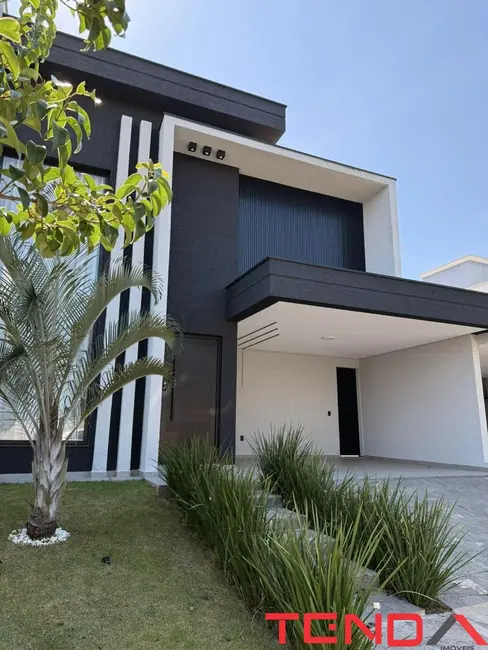 Foto 1 de Casa de Condomínio com 3 quartos à venda, 200m2 em Aparecidinha, Sorocaba - SP