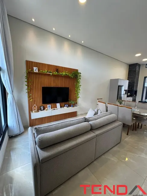 Foto 2 de Casa de Condomínio com 3 quartos à venda, 124m2 em Jardim Terras de São Francisco, Sorocaba - SP