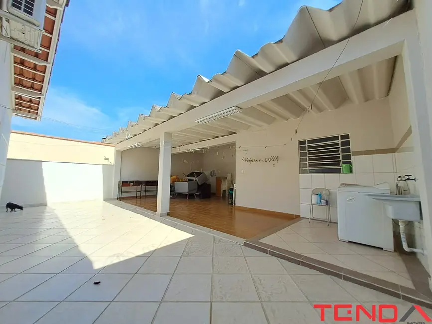 Foto 6 de Casa com 3 quartos à venda e para alugar, 206m2 em Vila Trujillo, Sorocaba - SP