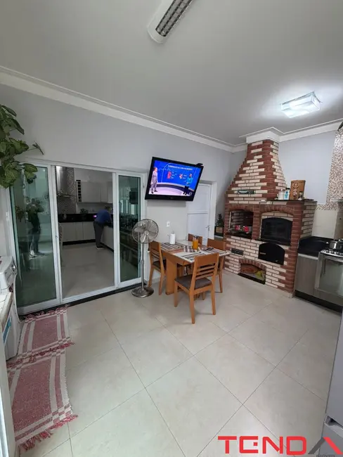 Foto 3 de Casa com 3 quartos para alugar, 176m2 em Jardim Portobello, Sorocaba - SP