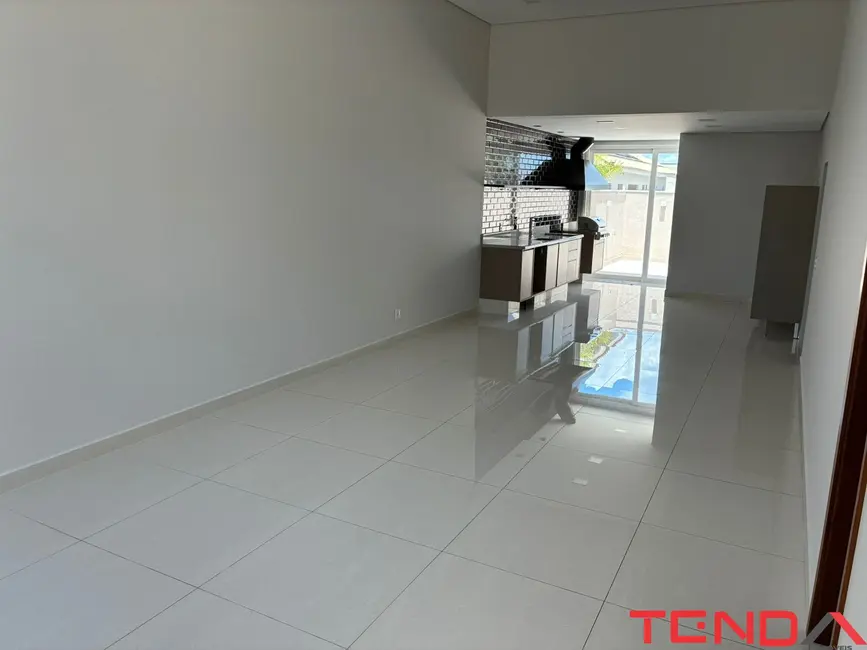 Casa de Condomínio com 2 quartos à venda, 140m2 em Chácaras Reunidas São Jorge, Sorocaba - SP - imagem 2 Foto 2 de Casa de Condomínio com 2 quartos à venda, 140m2 em Chácaras Reunidas São Jorge, Sorocaba - SP