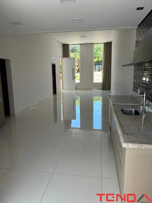 Casa de Condomínio com 2 quartos à venda, 140m2 em Chácaras Reunidas São Jorge, Sorocaba - SP - imagem 4 Foto 4 de Casa de Condomínio com 2 quartos à venda, 140m2 em Chácaras Reunidas São Jorge, Sorocaba - SP