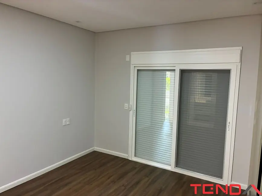 Casa de Condomínio com 2 quartos à venda, 140m2 em Chácaras Reunidas São Jorge, Sorocaba - SP - imagem 6 Foto 6 de Casa de Condomínio com 2 quartos à venda, 140m2 em Chácaras Reunidas São Jorge, Sorocaba - SP
