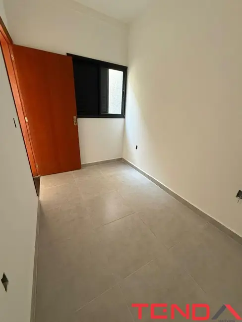 Casa com 2 quartos à venda, 50m2 em Jardim Jatobá, Sorocaba - SP - imagem 4 Foto 4 de Casa com 2 quartos à venda, 50m2 em Jardim Jatobá, Sorocaba - SP