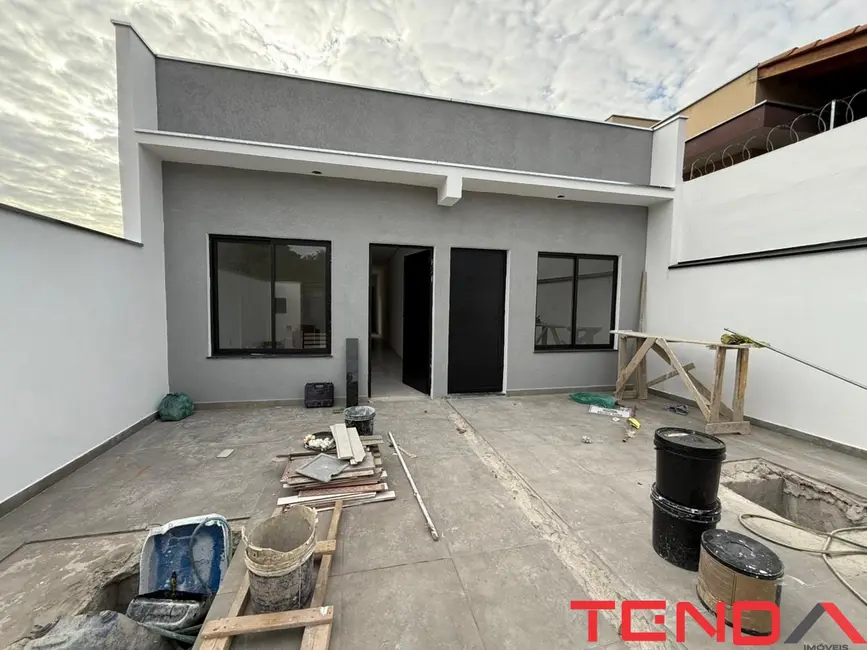 Casa com 2 quartos à venda, 54m2 em Jardim Jatobá, Sorocaba - SP - imagem 2 Foto 2 de Casa com 2 quartos à venda, 54m2 em Jardim Jatobá, Sorocaba - SP
