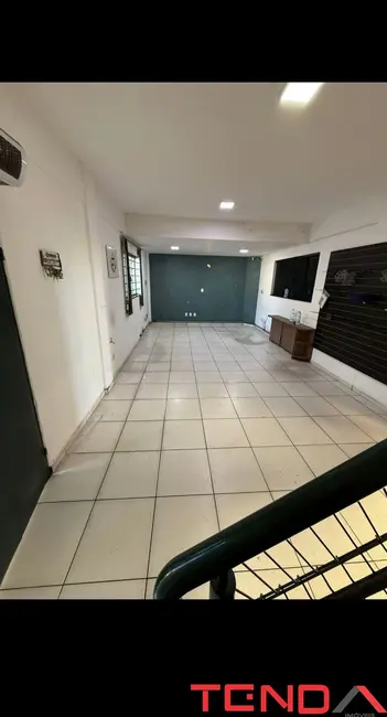 Armazém / Galpão para alugar, 300m2 em Éden, Sorocaba - SP - imagem 4 Foto 4 de Armazém / Galpão para alugar, 300m2 em Éden, Sorocaba - SP