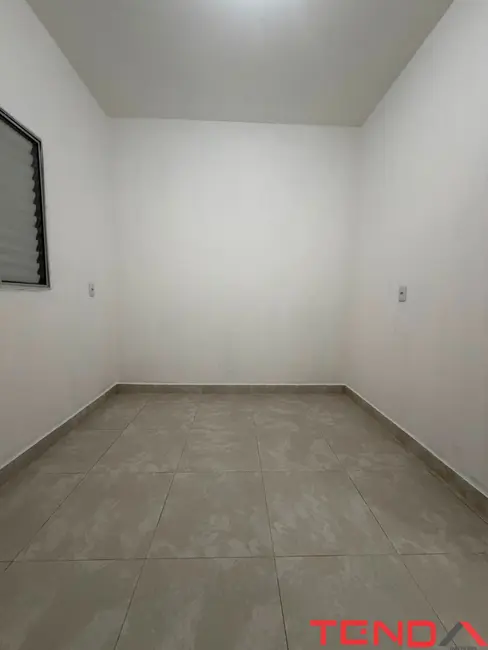 Casa com 2 quartos para alugar, 80m2 em Jardim Nilton Torres, Sorocaba - SP - imagem 1 Foto 1 de Casa com 2 quartos para alugar, 80m2 em Jardim Nilton Torres, Sorocaba - SP