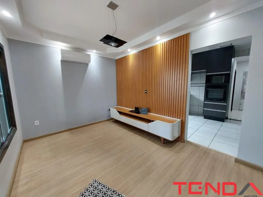 Foto 3 de Casa com 2 quartos para alugar, 104m2 em Éden, Sorocaba - SP
