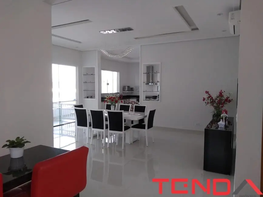 Casa de Condomínio com 4 quartos à venda, 600m2 em Parque Village Castelo, Itu - SP - imagem 9 Foto 9 de Casa de Condomínio com 4 quartos à venda, 600m2 em Parque Village Castelo, Itu - SP