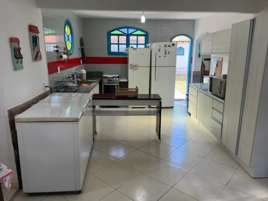 Foto 6 de Casa com 5 quartos à venda, 250m2 em Saquarema - RJ