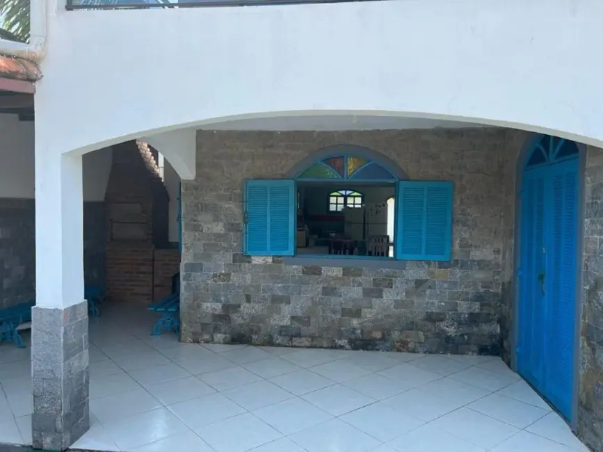 Foto 5 de Casa com 5 quartos à venda, 250m2 em Saquarema - RJ