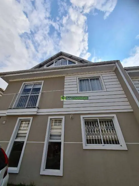 Foto 1 de Sobrado com 3 quartos à venda, 87m2 em Santa Cândida, Curitiba - PR