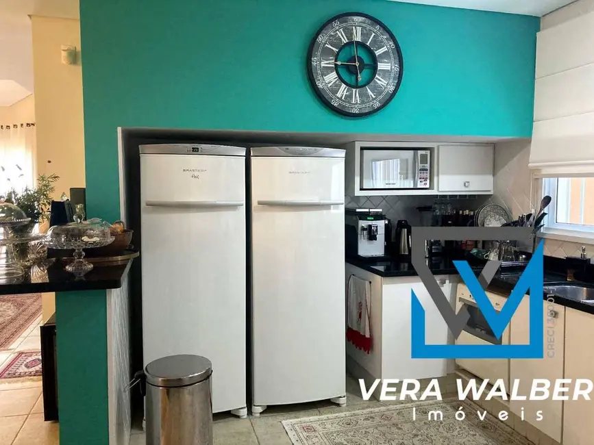 Foto 37 de Casa com 3 quartos à venda, 300m2 em Jardim Karolyne, Votorantim - SP