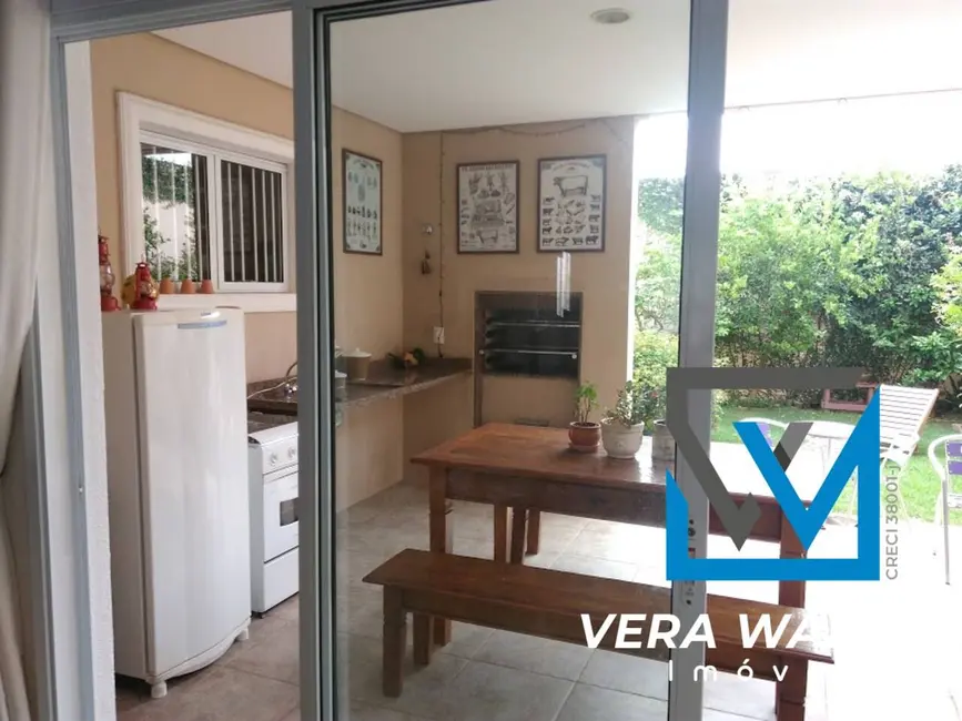 Foto 19 de Casa com 3 quartos à venda, 300m2 em Jardim Karolyne, Votorantim - SP