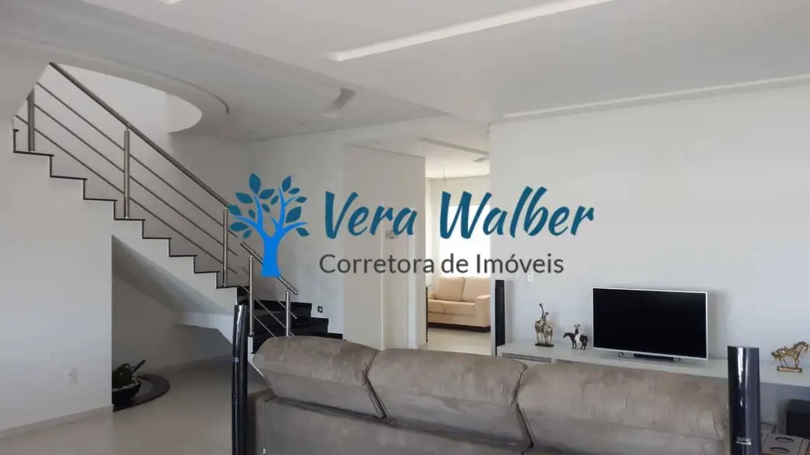 Casa de Condomínio com 3 quartos à venda, 300m2 em Vila Monte Verde, Tatui - SP - imagem 7 Foto 7 de Casa de Condomínio com 3 quartos à venda, 300m2 em Vila Monte Verde, Tatui - SP