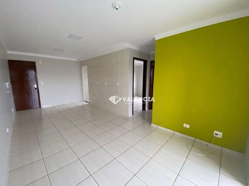 Foto 2 de Apartamento com 2 quartos para alugar, 69m2 em Cascavel - PR