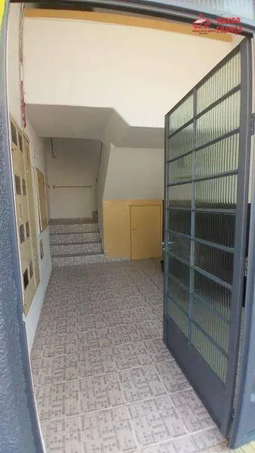 Foto 2 de Apartamento com 2 quartos para alugar, 58m2 em São Benedito, Guaratingueta - SP