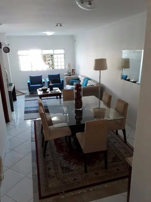 Foto 2 de Casa com 3 quartos à venda, 350m2 em Portal das Colinas, Guaratingueta - SP