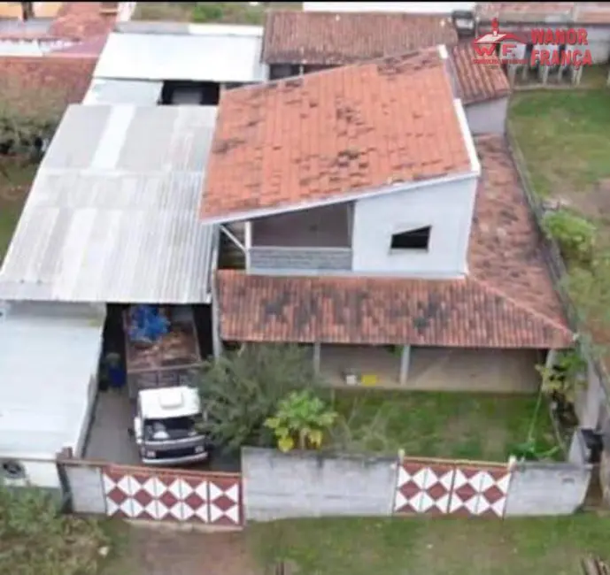 Foto 1 de Casa com 4 quartos à venda, 573m2 em Guaratingueta - SP