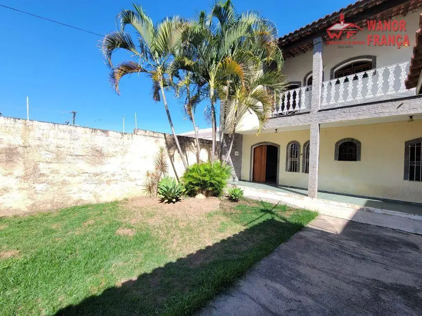 Foto 2 de Casa com 3 quartos à venda, 300m2 em Parque Residencial Beira Rio, Guaratingueta - SP