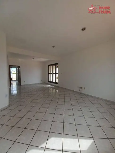 Foto 2 de Apartamento com 3 quartos para alugar, 200m2 em Jardim Coelho Neto, Guaratingueta - SP