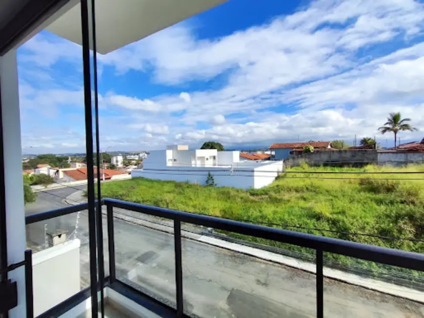 Foto 2 de Apartamento com 2 quartos à venda, 72m2 em São Dimas, Guaratingueta - SP