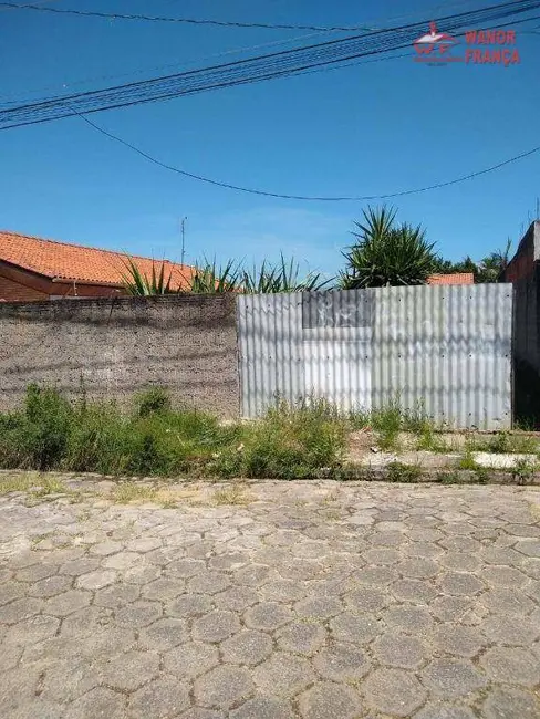 Foto 2 de Terreno / Lote à venda, 250m2 em Vila Galvão, Guaratingueta - SP