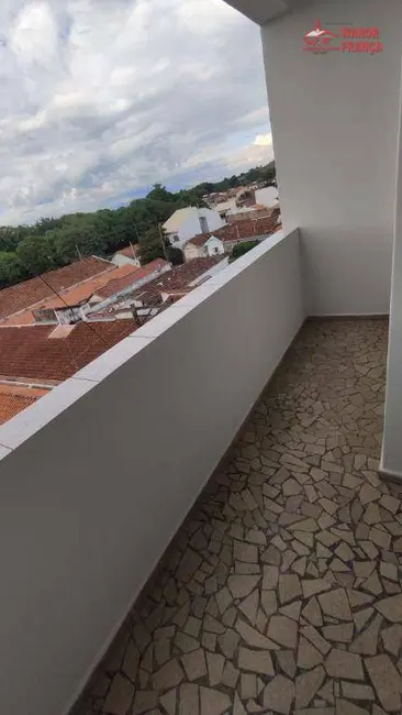 Foto 2 de Apartamento com 2 quartos para alugar, 100m2 em São Benedito, Guaratingueta - SP