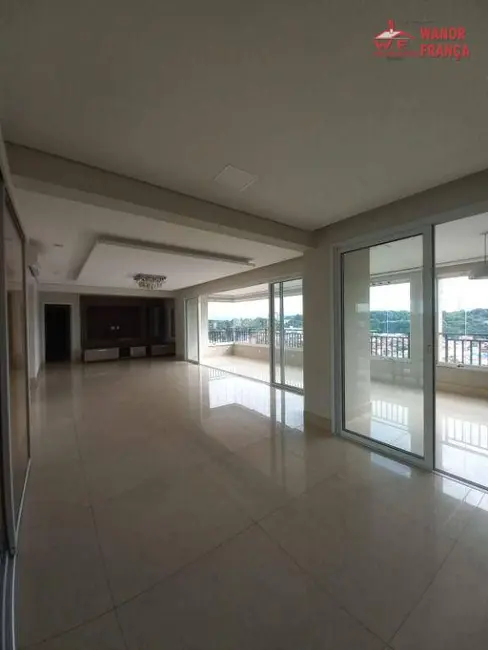 Foto 2 de Apartamento com 3 quartos para alugar, 215m2 em Pedregulho, Guaratingueta - SP