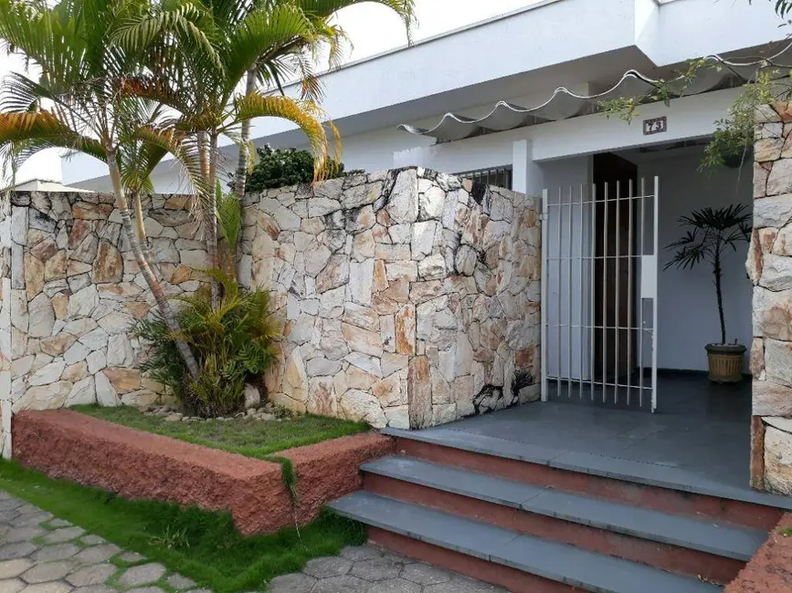 Foto 2 de Casa com 4 quartos à venda, 600m2 em Nova Guará, Guaratingueta - SP