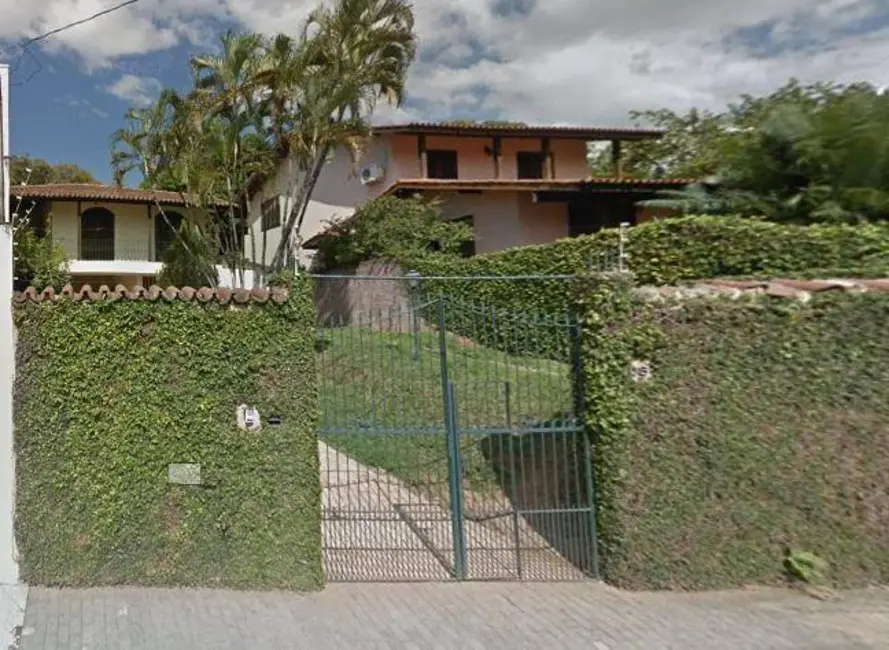 Foto 1 de Casa com 3 quartos à venda, 748m2 em São Benedito, Guaratingueta - SP