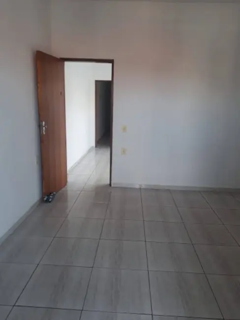 Sobrado com 2 quartos à venda em Jardim Guaíba, Sorocaba - SP - imagem 4 Foto 4 de Sobrado com 2 quartos à venda em Jardim Guaíba, Sorocaba - SP