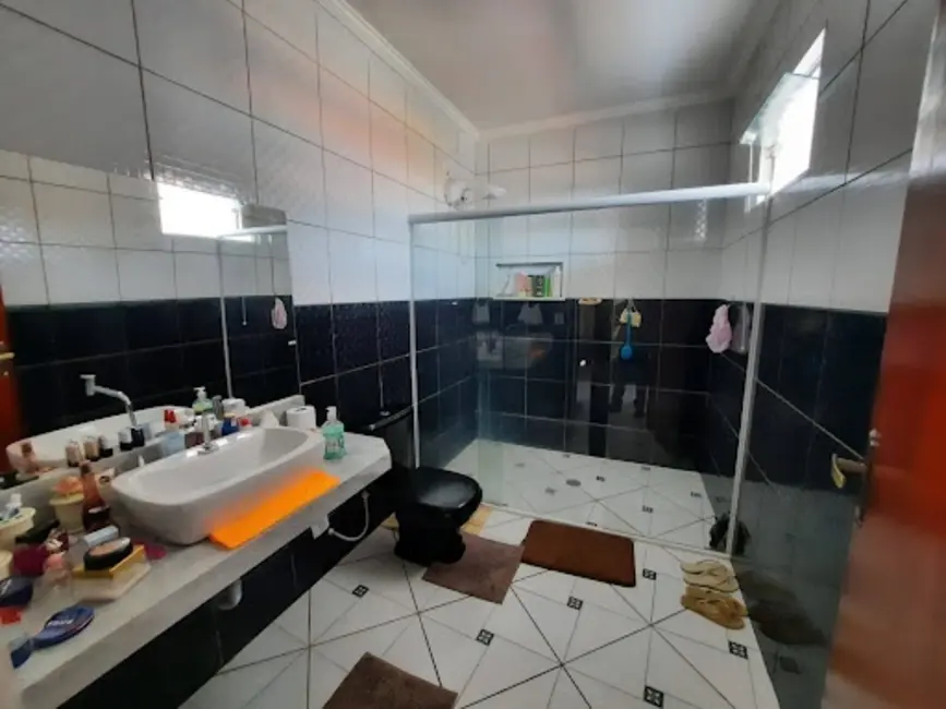 Sobrado com 3 quartos à venda em Jardim Wanel Ville V, Sorocaba - SP - imagem 9 Foto 9 de Sobrado com 3 quartos à venda em Jardim Wanel Ville V, Sorocaba - SP