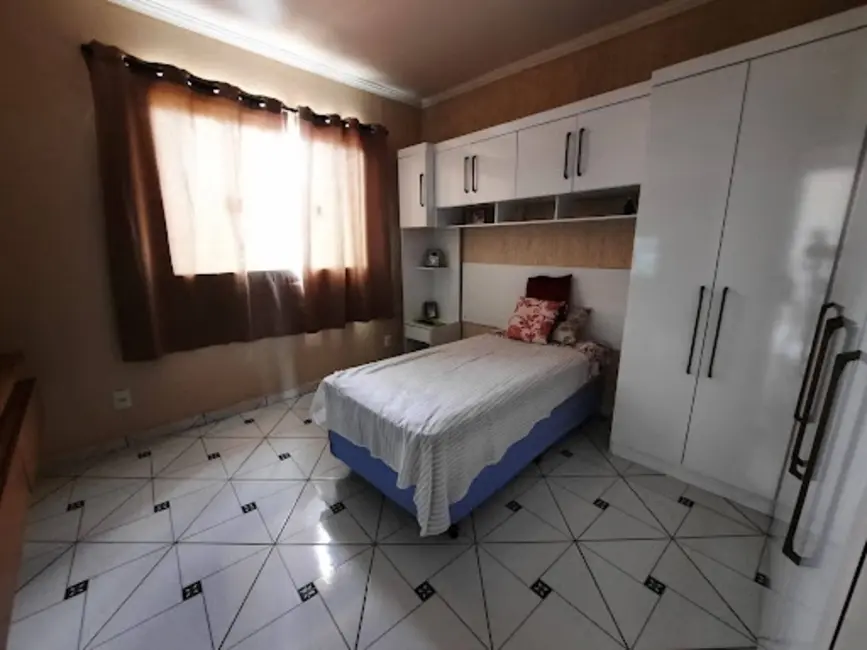 Sobrado com 3 quartos à venda em Jardim Wanel Ville V, Sorocaba - SP - imagem 5 Foto 5 de Sobrado com 3 quartos à venda em Jardim Wanel Ville V, Sorocaba - SP