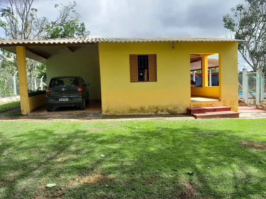 Foto 1 de Chácara com 3 quartos à venda em Sarapui - SP