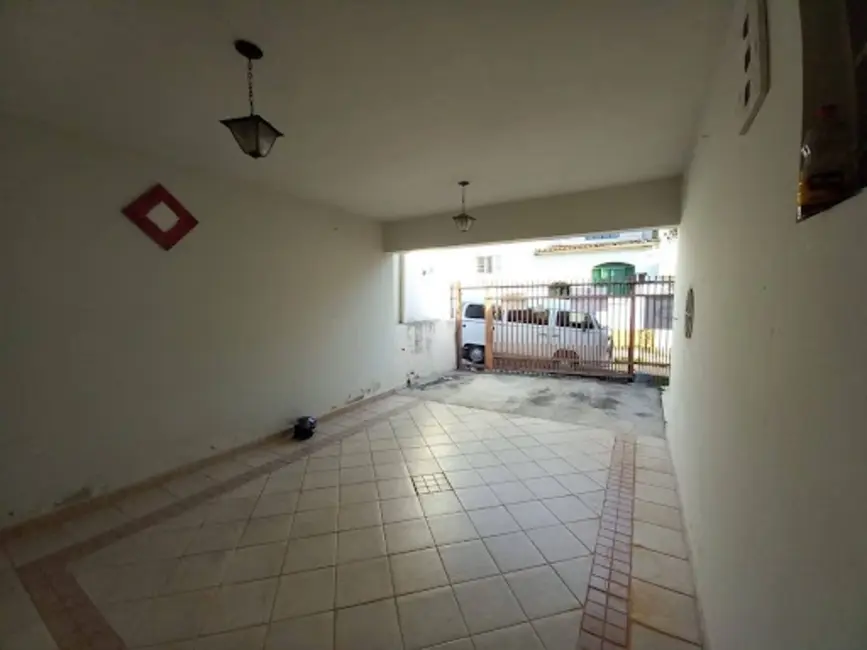 Foto 2 de Casa com 3 quartos à venda em Vila Santana, Sorocaba - SP