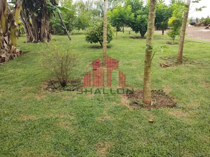 Foto 15 de Chácara à venda, 2000m2 em Sarapui - SP