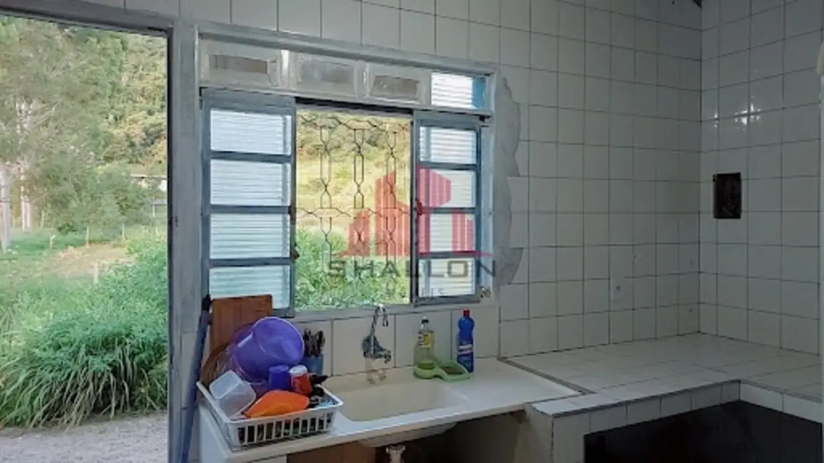 Chácara com 2 quartos à venda, 1340m2 em Aparecidinha, Sorocaba - SP - imagem 3 Foto 3 de Chácara com 2 quartos à venda, 1340m2 em Aparecidinha, Sorocaba - SP