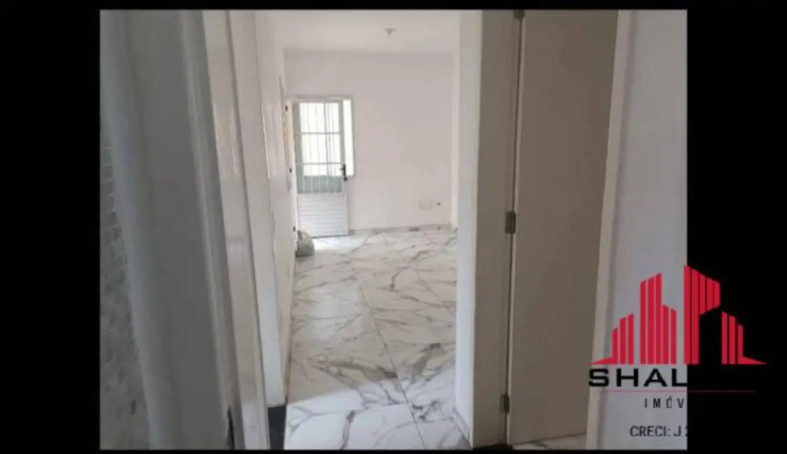 Casa com 2 quartos para alugar em Lopes de Oliveira, Sorocaba - SP - imagem 4 Foto 4 de Casa com 2 quartos para alugar em Lopes de Oliveira, Sorocaba - SP