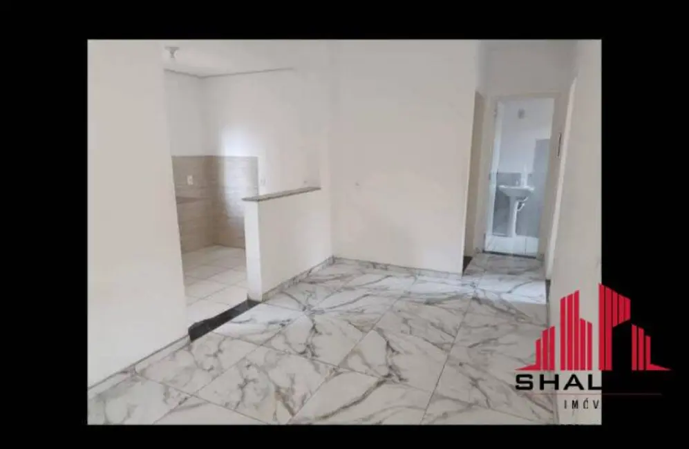 Casa com 2 quartos para alugar em Lopes de Oliveira, Sorocaba - SP - imagem 2 Foto 2 de Casa com 2 quartos para alugar em Lopes de Oliveira, Sorocaba - SP