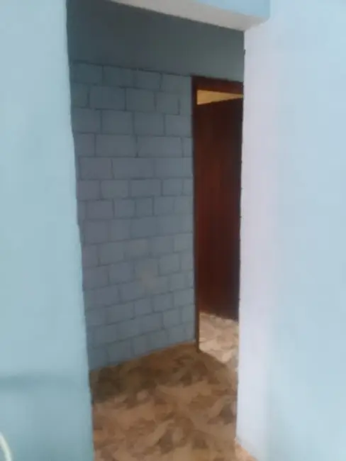 Foto 6 de Casa com 2 quartos à venda em Tapirai - SP