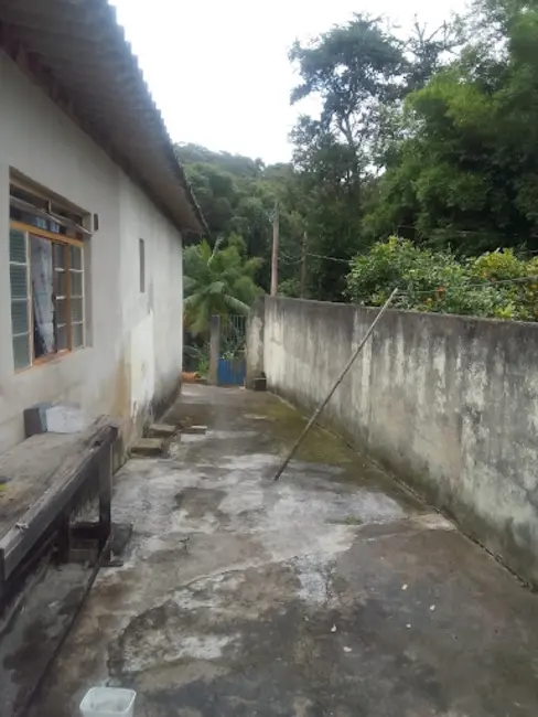Foto 2 de Casa com 2 quartos à venda em Tapirai - SP