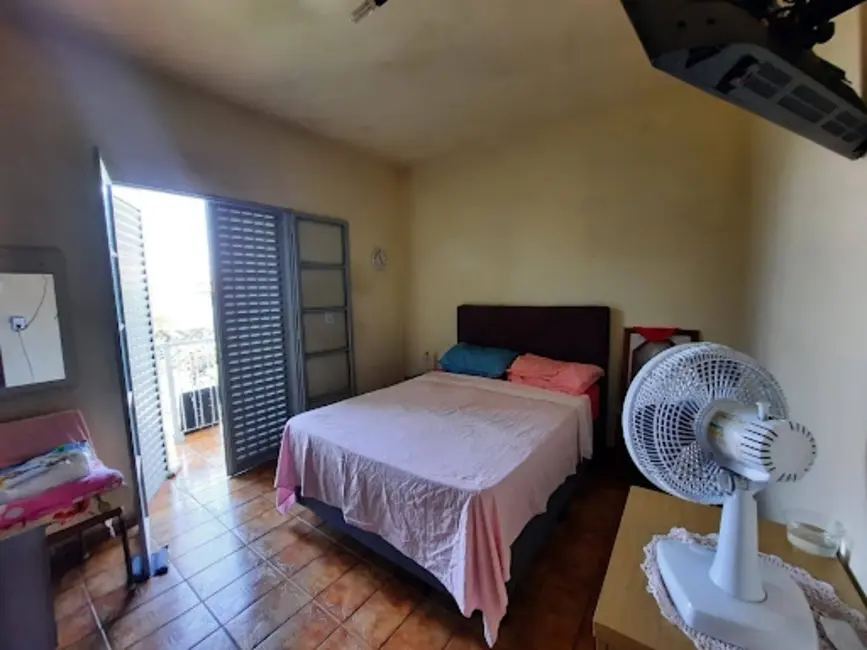 Foto 6 de Sobrado com 4 quartos à venda em Jardim Maria Antônia Prado, Sorocaba - SP