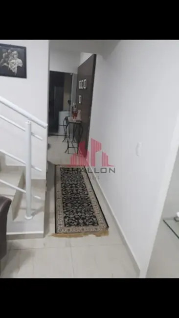 Sobrado com 2 quartos à venda, 87m2 em Jardim Santa Catarina, Sorocaba - SP - imagem 9 Foto 9 de Sobrado com 2 quartos à venda, 87m2 em Jardim Santa Catarina, Sorocaba - SP